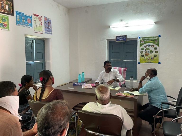 పరిసరాలను పరిశుభ్రంగా ఉంచుకోవాలి