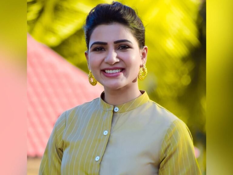 Samantha-sailing-in-between-luck-and-bad-luck