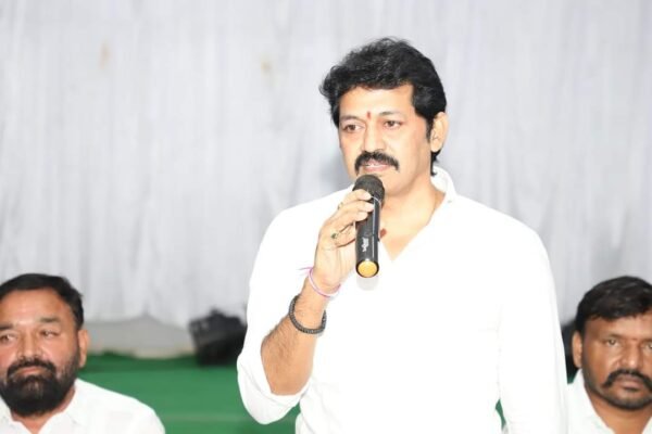 ములుగు కేసీఆర్ కు బహుమతిగా ఇవ్వాలి ఎమ్మెల్సీ పోచంపల్లి శ్రీనివాసరెడ్డి
