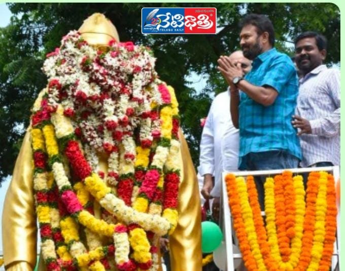 కొండా లక్ష్మణ్ బాపూజీకి నివాళులు అర్పించిన మడిపెల్లి కృష్ణ గౌడ్