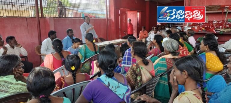 వ్యవసాయ కార్మికులకు కూలి పెంచాలి