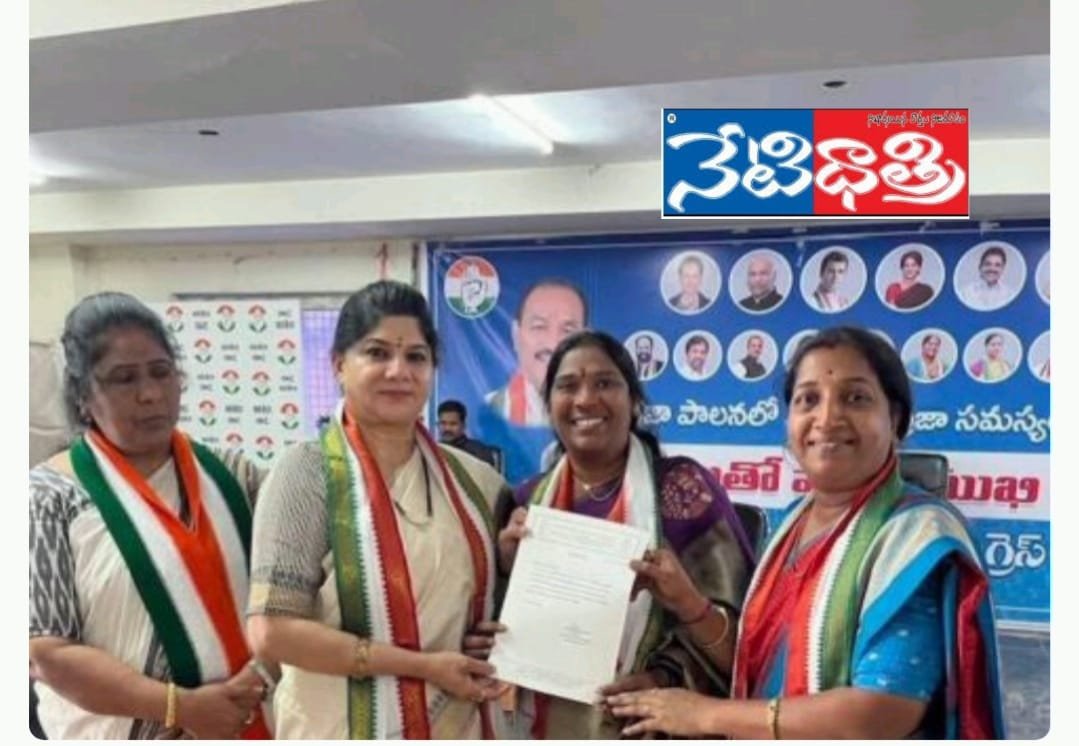 రెండోసారి జమ్మికుంట పట్టణ కాంగ్రెస్ పార్టీ అధ్యక్షురాలుగా నియమితులైన పూదరి రేణుక