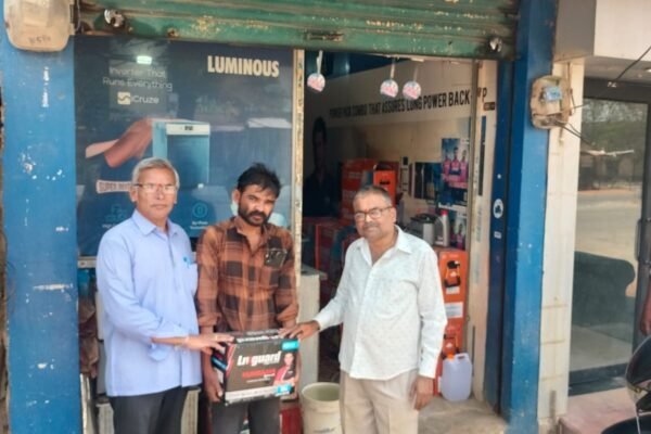దినపత్రికలో వచ్చిన వార్తకు స్పందిన. Free batteries