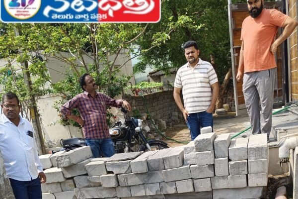 స్థానిక సమస్యలపై పర్యటించిన కార్పొరేటర్. corporator