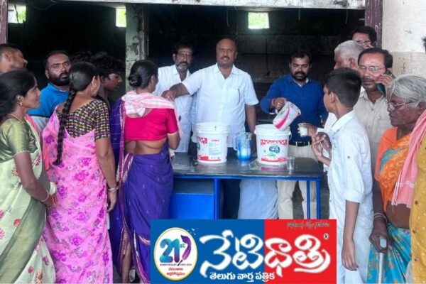 Buttermilk distribution to passengers