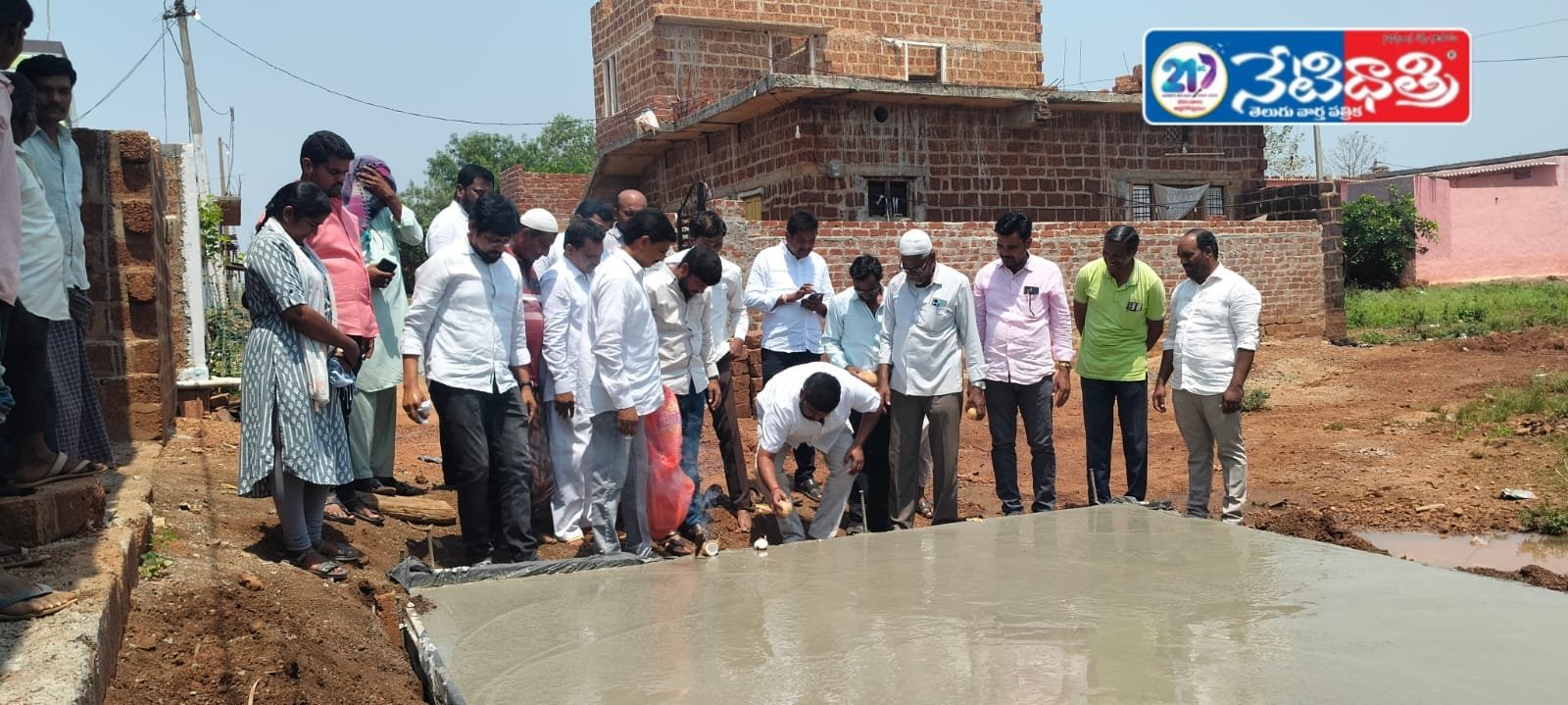 ₹.5 లక్షల రూపాయలతో సీసీ రోడ్ల పనులను ప్రారంభం.