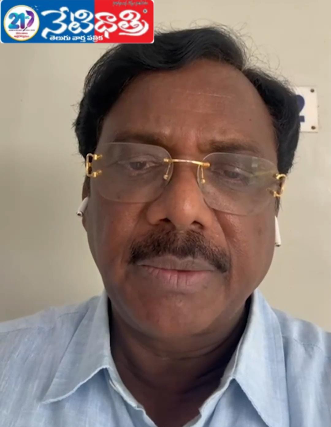 పంట నష్టపోయిన రైతులను ప్రభుత్వం ఆదుకుంటుంది.