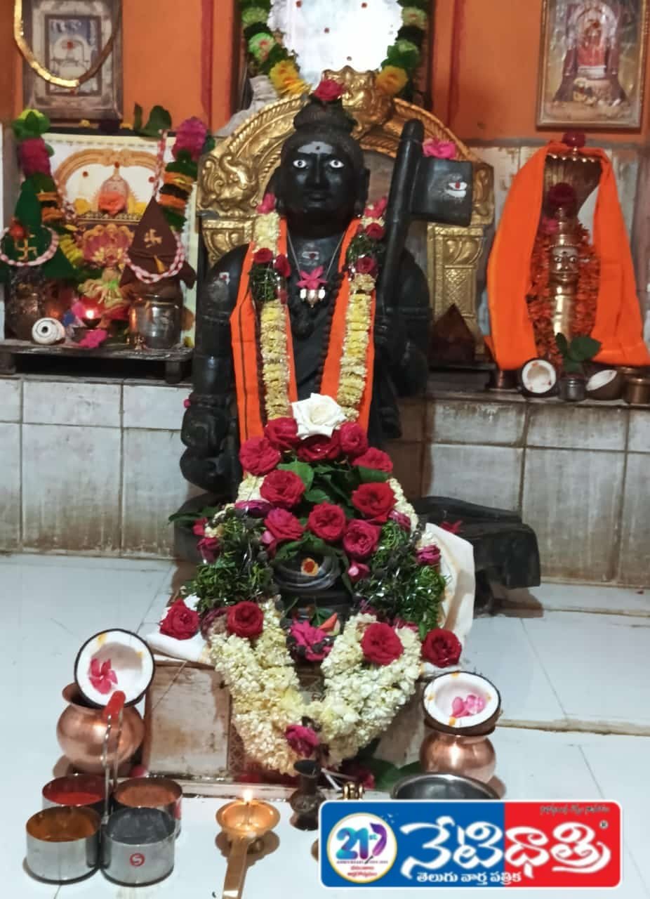 శ్రీశ్రీశ్రీ జగద్గురు రేవణ సిద్దేశ్వర స్వామి.
