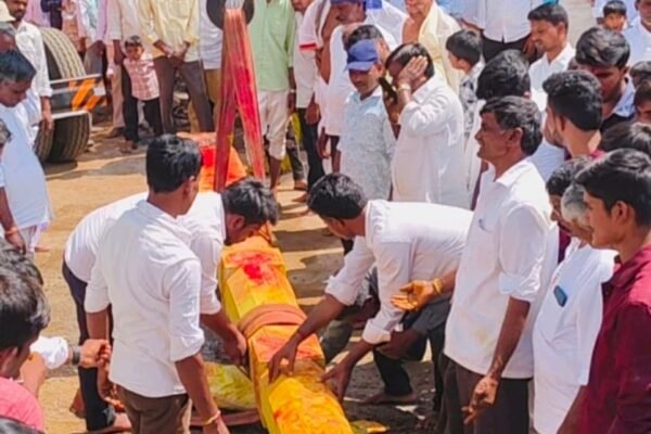 హనుమాన్ మందిరాలయంలో ధ్వజస్తంభం ప్రతిష్ట. Hanuman temple