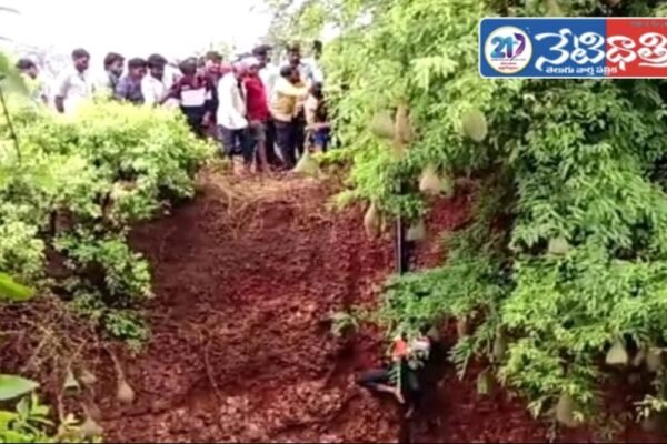 బైక్ ఇప్పివ్వలేదని బావిలోకి ఆత్మహత్యాయత్నం. Attempted suicide