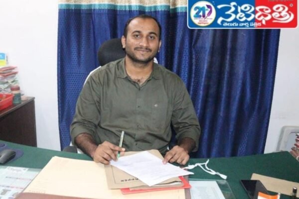 కాలం చెల్లిన వస్తువులను విక్రయిస్తే దుకాణాలు సీజ్ చేస్తాం. shops