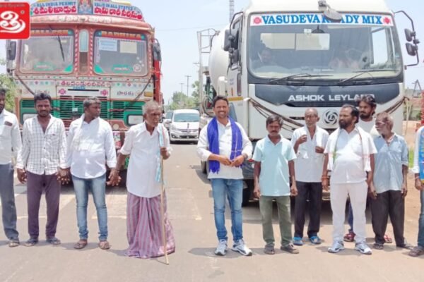 నాగయ్య పల్లెలో రెచ్చిపోయిన భూకబ్జాదారులు. Land