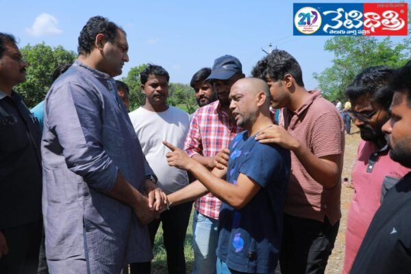 శ్రేయన్స్ తండ్రిని పరామర్శించిన ఎమ్మెల్యే. MLA Janampalli Anirudh Reddy