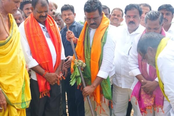 కొత్తకోట లో30 పడకల ఆసుపత్రికి భూమి పూజ చేసిన ఎమ్మెల్యే జి ఎం ఆర్. Hospital