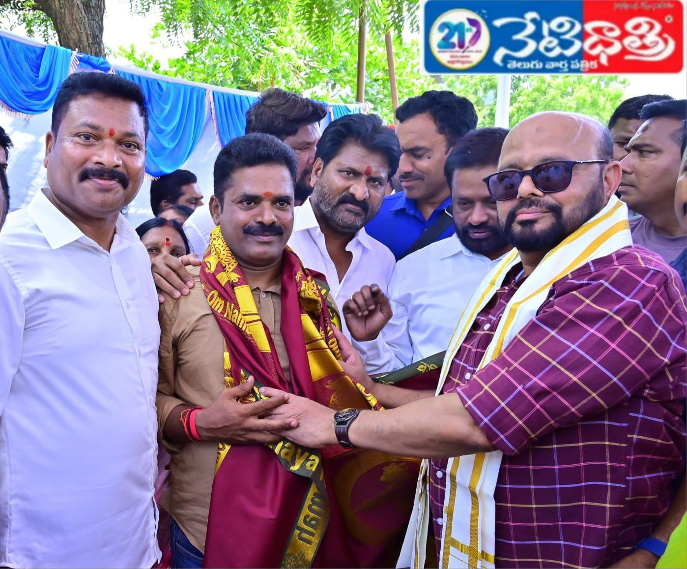 వరంగల్ నగర అభివృద్ధికి పాటు పడతామని కొండా దంపతుల హామీ