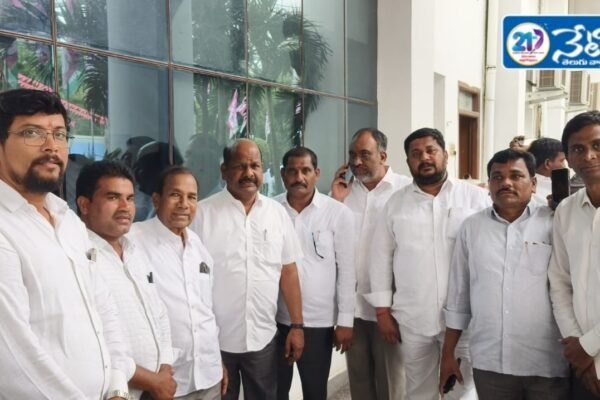 కేటీఆర్ కి మద్దతుగా తరలిన బీఆర్ఎస్ శ్రేణులు. KTR.