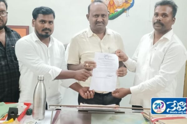 టీ వై జె ఎఫ్ జర్నలిస్టు పిల్లలకు 100 శాతం ఫీజు రాయితీ. TYJF journalist's