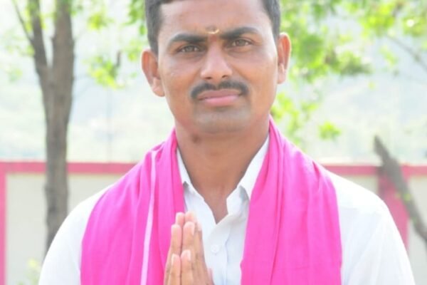 హామీ మేరకు రైతులకు అన్ని వడ్లకు బోనస్ ఇవ్వాలి. Rythu Bharosa funds.