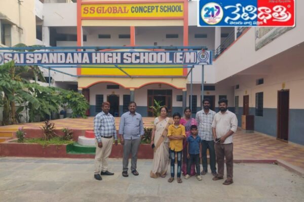 అనాధ పిల్లలను పాఠశాలలో చేర్పించిన జిల్లా న్యాయ సేవాధికార. School