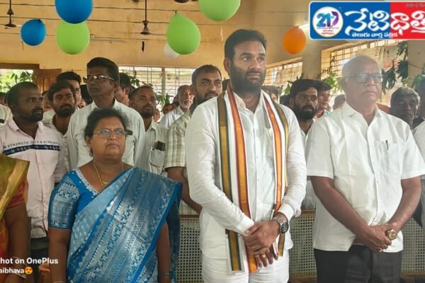 కురివి మండల కేంద్రంలోని రైతు వేదికలలో. Farmers