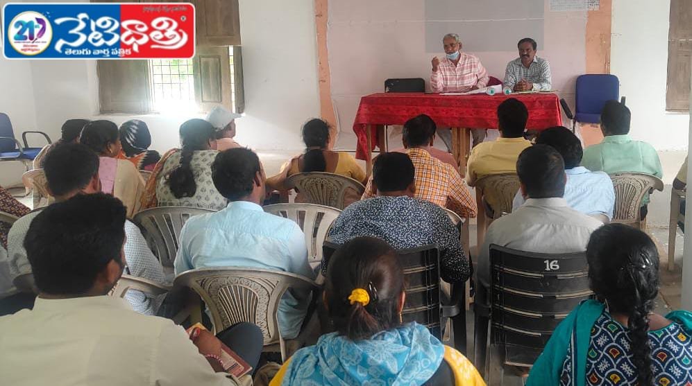 వందశాతం పన్నులు వసూలు చేయాలి