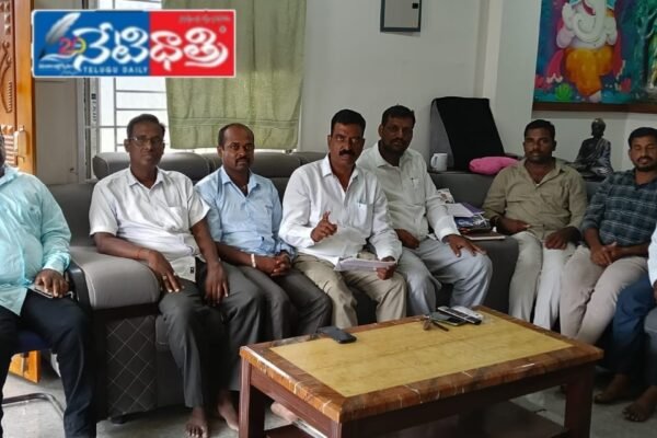 వనపర్తి లో అవసరం లేని చోట సిసి రోడ్ల నిర్మాణం