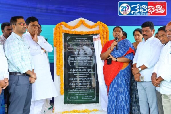 అర్హులందరికీ ఇండ్లు మంజూరు చేస్తాం. Houses