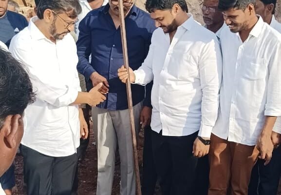 N. Giridhar Reddy.