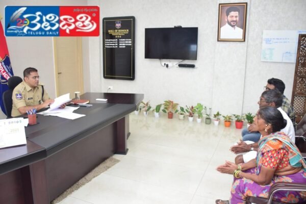SP Mahesh B. Gite IPS
