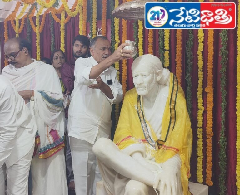 Former MLA Gandra performs Guru Purnima puja