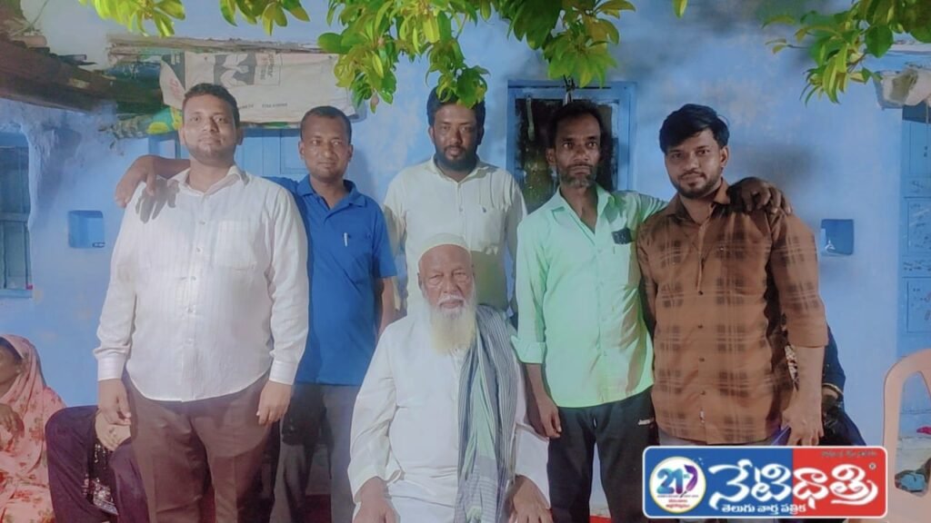 Alam Giri Jamia Majeed former Sadar Mohammad.