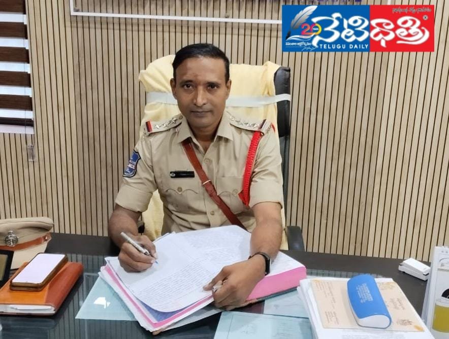 మట్టెవాడ సిఐ గా బాధ్యతలు చేపట్టిన కరుణాకర్..