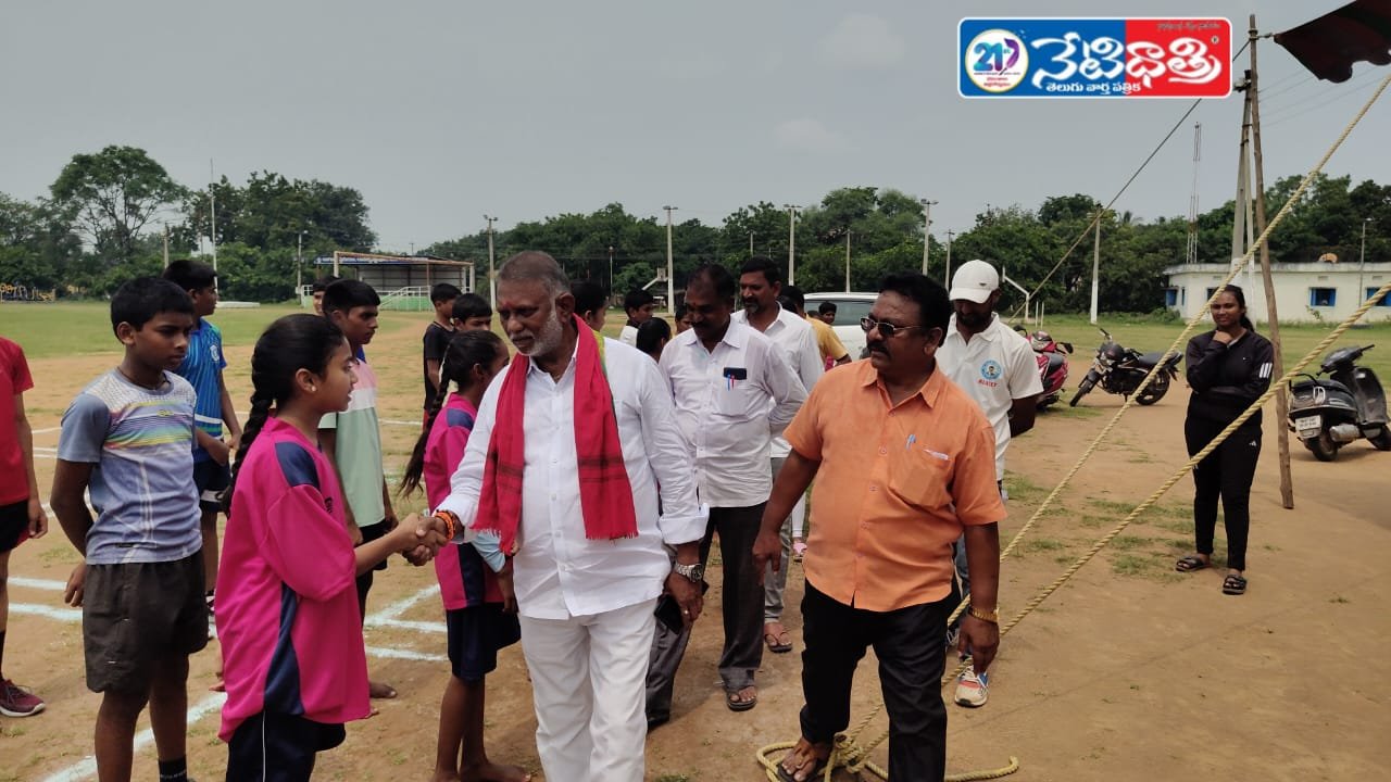 ఠాగూర్ స్టేడియంలో ఆత్యా పాత్య సెలక్షన్స్ పోటీలు…