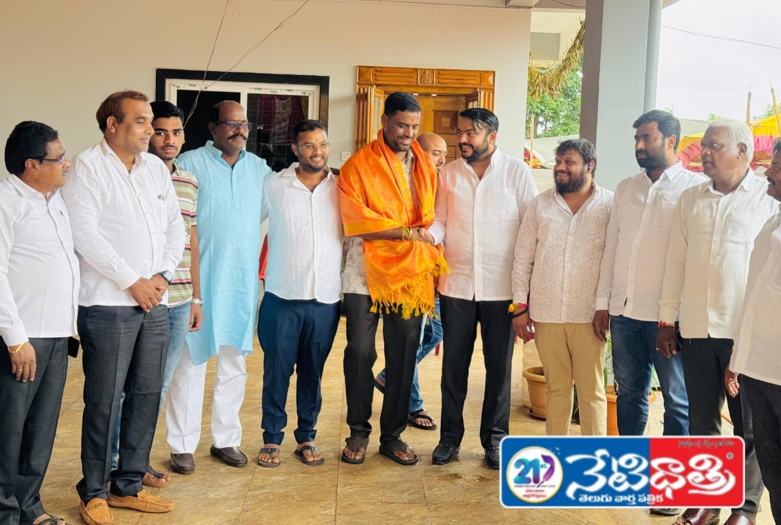 రిసెప్షన్‌లో మాజీ చైర్మన్ హాజరు…