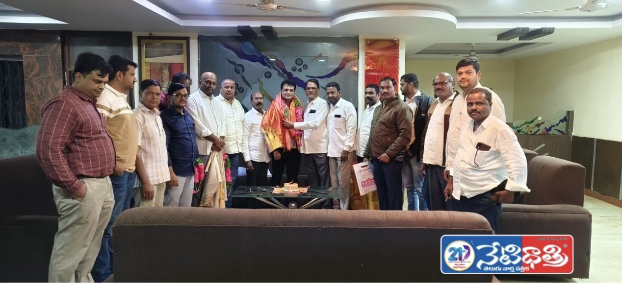 యువ నాయకులు ముర్తుజ జన్మదిన శుభాకాంక్షలు తెలిపిన నాయకులు…