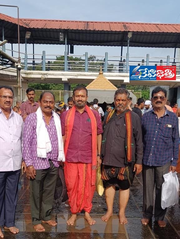 #KondaSurekha #BirthdayPuja #Sabarimala #AyyappaSwamy #MadipelliKrishnaGoud
