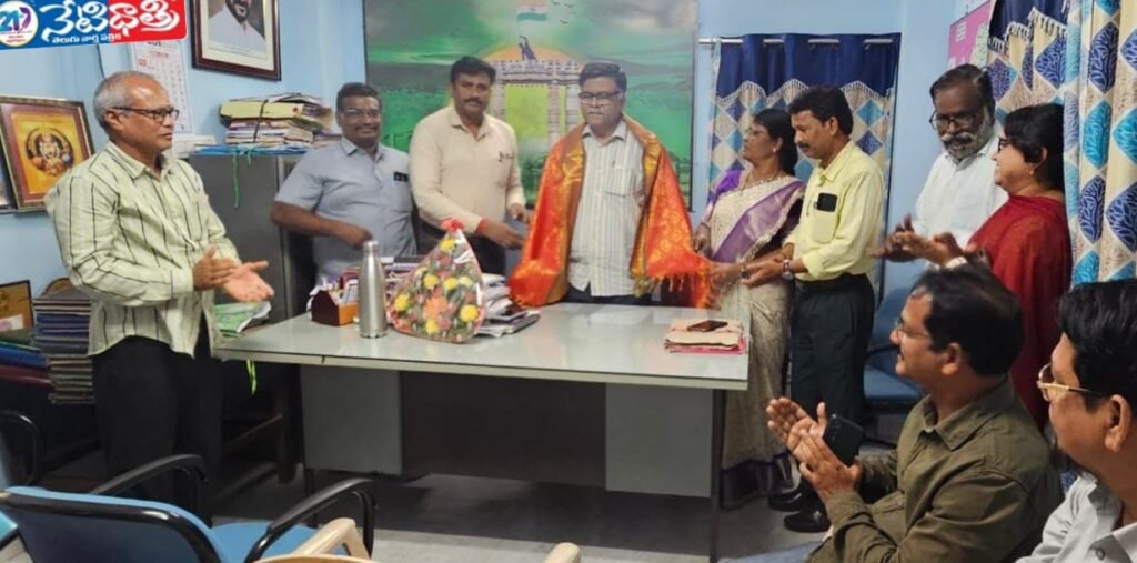 Education Officer Mangodi Gyaneshwar