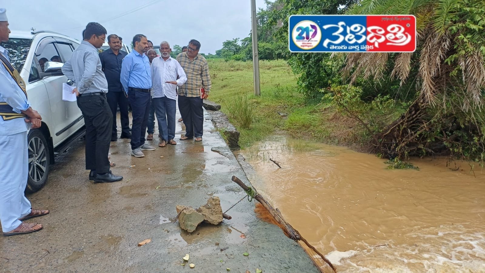 మహా ముత్తారంలో పర్యటించిన జిల్లా కలెక్టర్