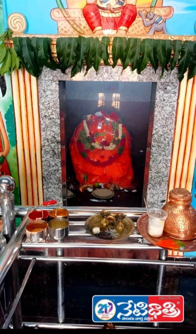 Shekhapur Marks Sravana Masam End with Bhajans and Annadanam
