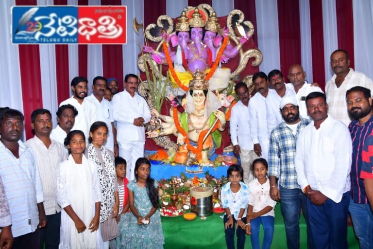 "Ex-Minister Niranjan Reddy at Ganesh Puja in Vanaparthi"