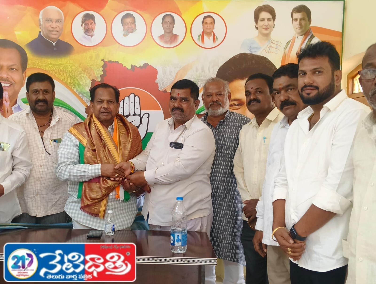 మాజీ మంత్రి చంద్రశేఖర్ ను గౌడ సంఘం నేతల భేటీ…