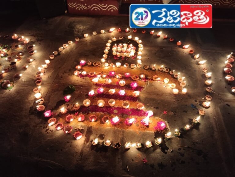 "Ganesh Shines in Deepotsavam"