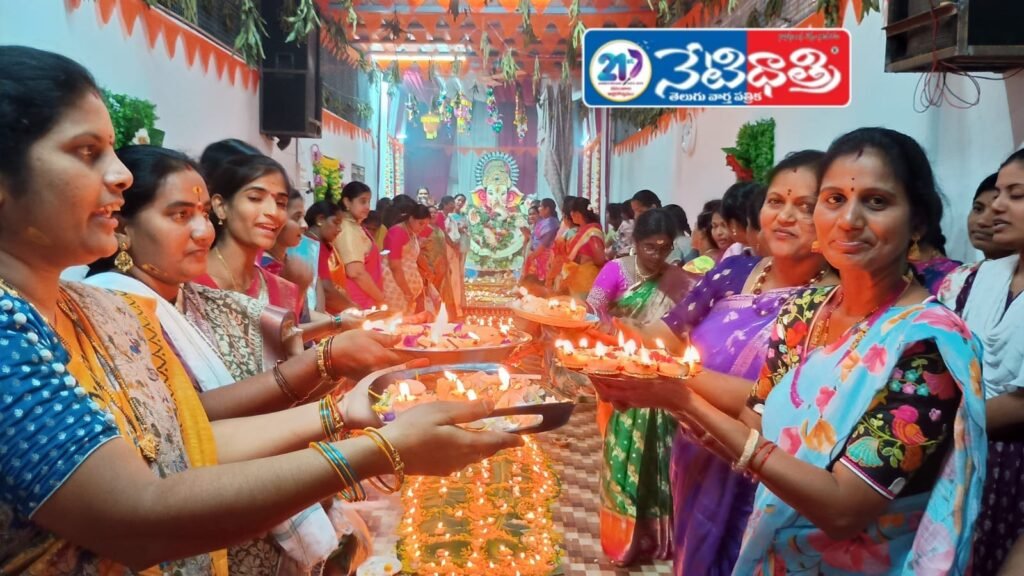 2000 Lamps Light Up Ganapati Festival