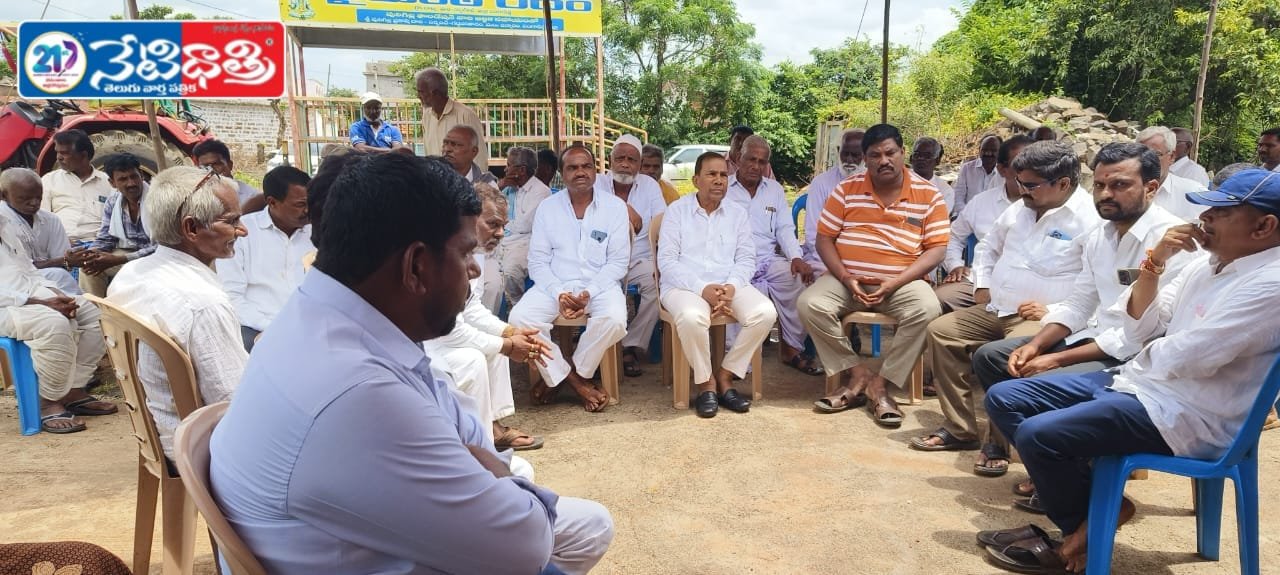 ఉపాధ్యాయులకు సన్మానించిన సిద్దు పటేల్ మరియు చైర్మన్…