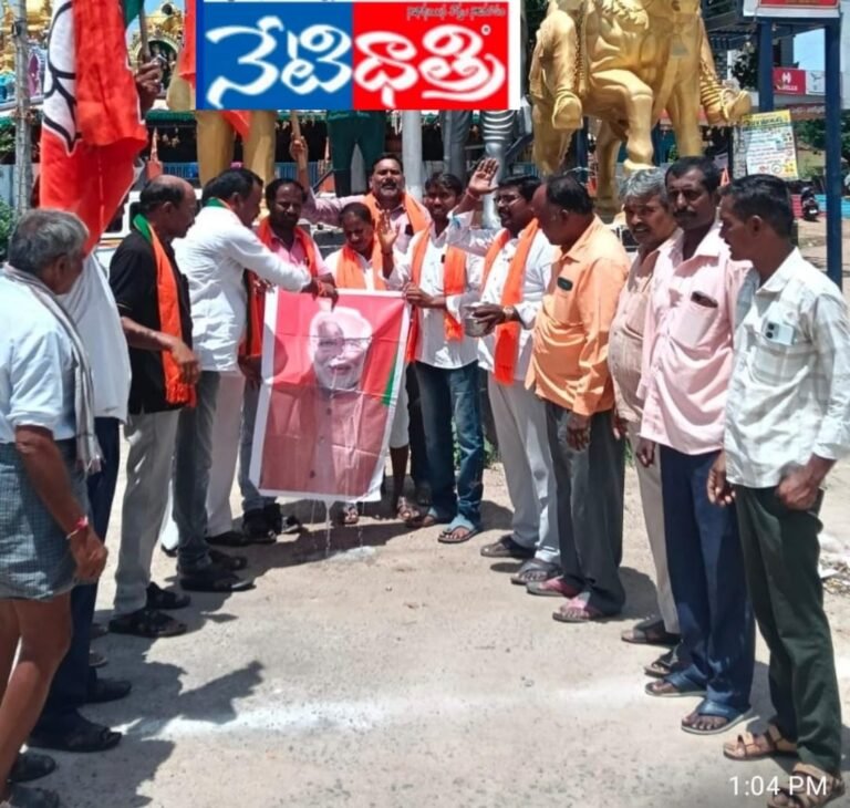 Modi’s GST Move Welcomed with Celebrations in Mogullapally