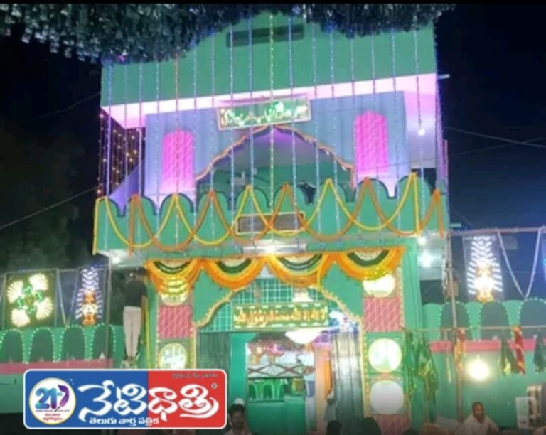 "Sarkar Gandham Ritual at Shekhapur Dargah"