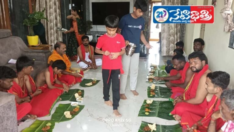 Annadanam for Durga Mata Deeksha Swamis