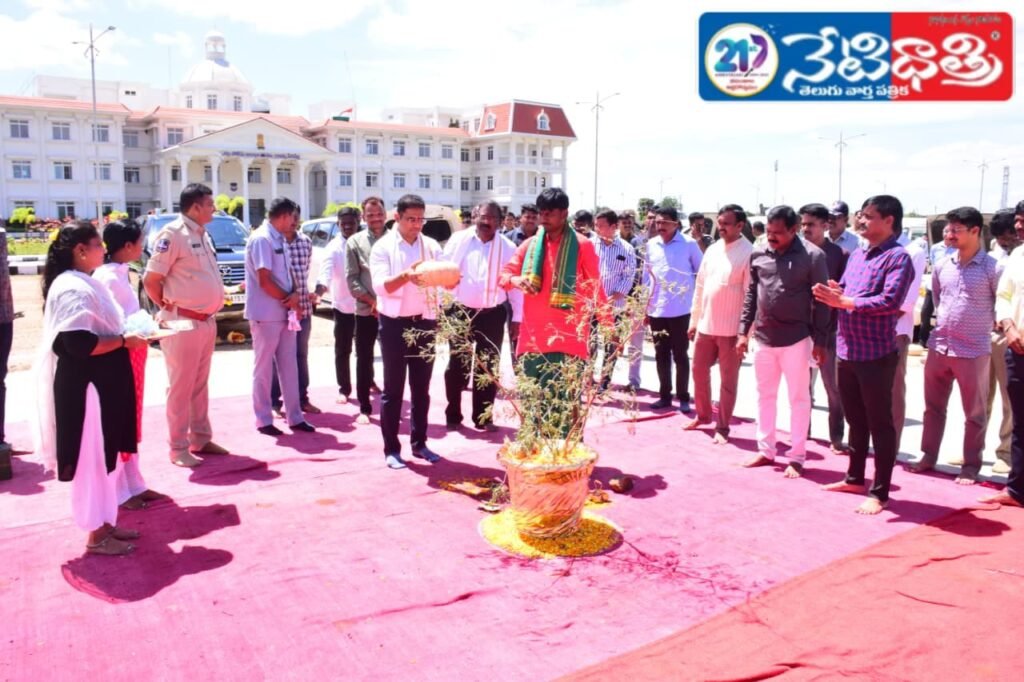 Sirisilla SP Extends Dasara Greetings to People and Police Staff