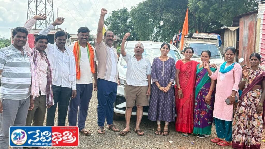 Devotees Begin Padayatra to Tuljapur with Fruit Distribution