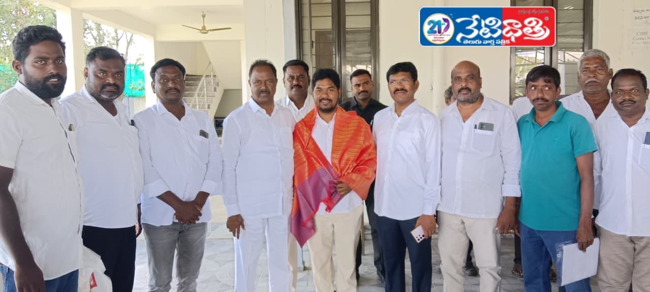 అప్పం కిషన్ ను ఆశీర్వదించిన ఎమ్మెల్యే జీఎస్సార్….